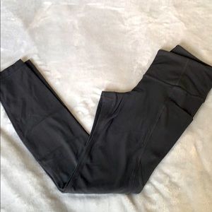 Athleta Salutation Stash leggings